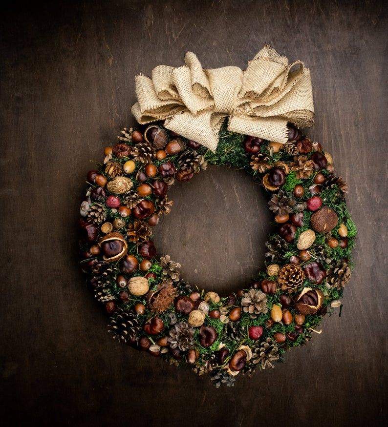 Invite Christmas to you home with handmade Christmas wreath