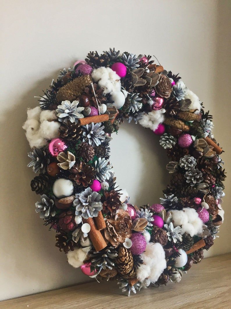 Invite Christmas to you home with handmade Christmas wreath